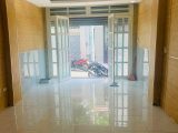 Nhà mặt tiền Nguyễn Khuyến, 3x10m, 1 lầu, 2pn, 11tr